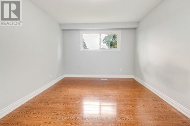 3764 WYEWOOD ROAD Mississauga (Malton) Ontario photo 31