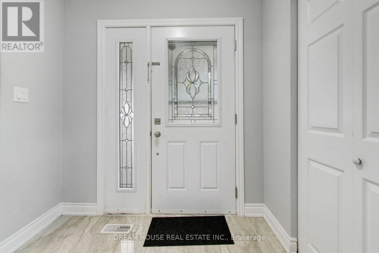 3764 WYEWOOD ROAD, Mississauga (Malton), Ontario, L4T2A2