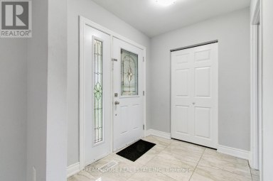 3764 WYEWOOD ROAD Mississauga (Malton) Ontario photo 6