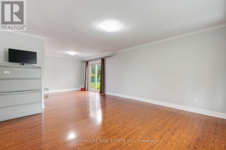 3764 WYEWOOD ROAD, Mississauga (Malton), Ontario, L4T2A2