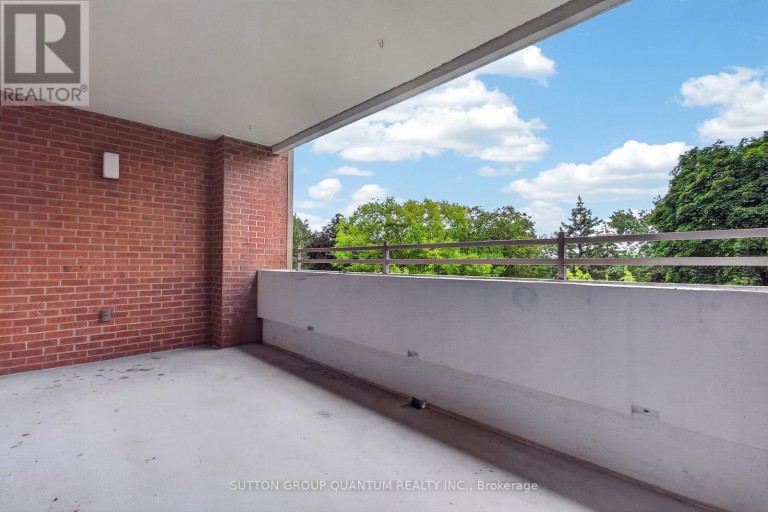 504 - 965 INVERHOUSE DRIVE, Mississauga (Clarkson), Ontario, L5J4B4