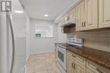 504 - 965 INVERHOUSE DRIVE Mississauga (Clarkson) Ontario photo 22