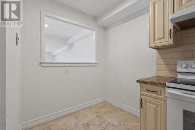 504 - 965 INVERHOUSE DRIVE Mississauga (Clarkson) Ontario photo 24