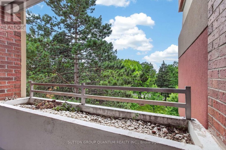 504 - 965 INVERHOUSE DRIVE, Mississauga (Clarkson), Ontario, L5J4B4