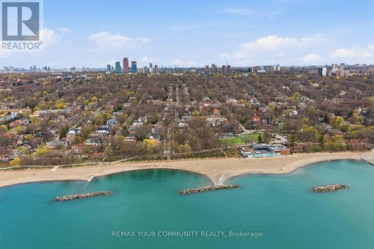 12 HAZEL AVENUE, Toronto (The Beaches), Ontario, M4E1C5