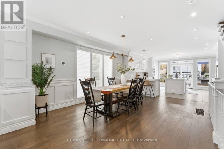 12 HAZEL AVENUE, Toronto (The Beaches), Ontario, M4E1C5