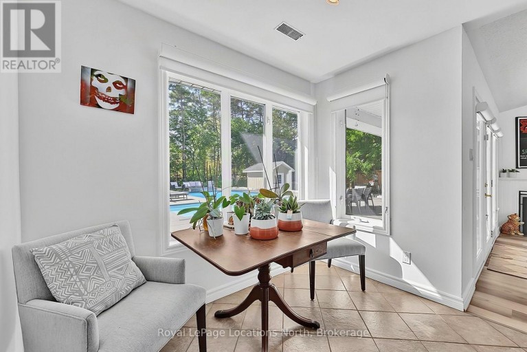 39 FOREST DRIVE, Collingwood, Ontario, L9Y4W7