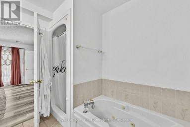 39 FOREST DRIVE Collingwood Ontario photo 23