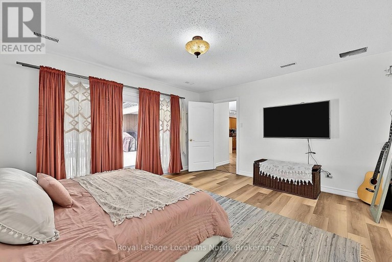 39 FOREST DRIVE, Collingwood, Ontario, L9Y4W7