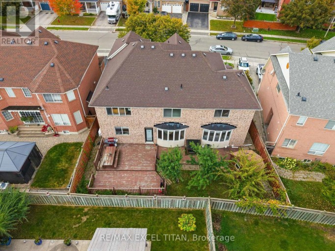 7 BRAYDON BOULEVARD, Brampton (Vales of Castlemore), Ontario, L6P1G2