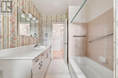 51 KELLER DRIVE Belleville (Belleville Ward) Ontario photo 22