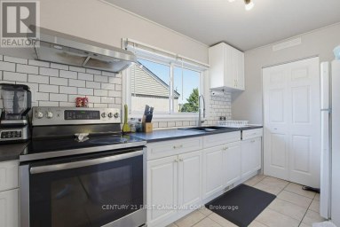 3 PARKSIDE DRIVE St. Thomas Ontario photo 4