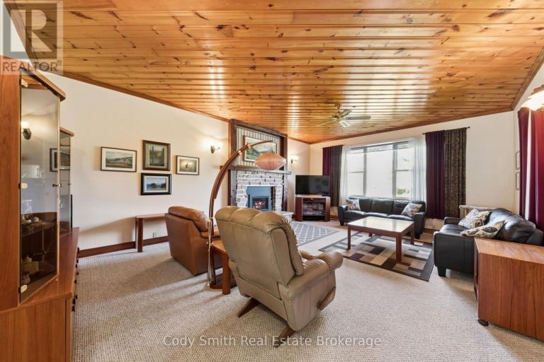 2080 SANDHILL ROAD, Tay, Ontario, L0K2C0
