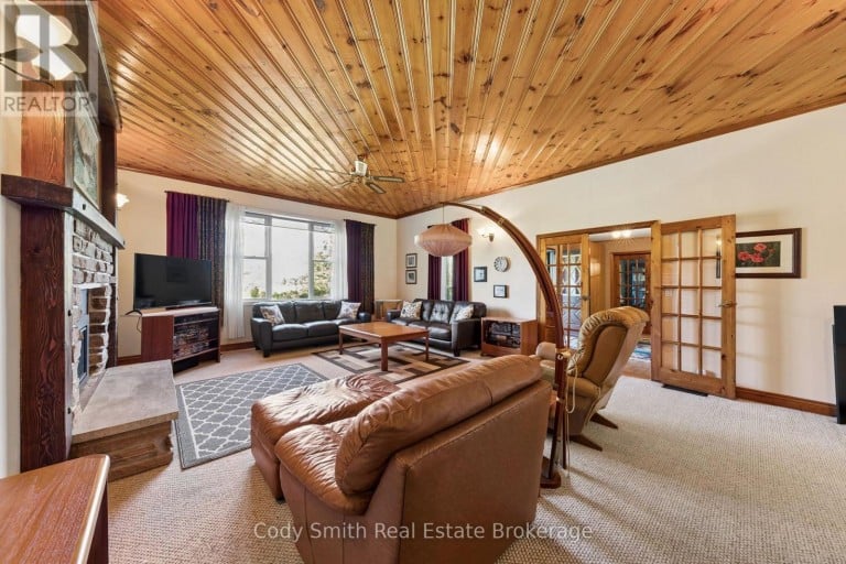 2080 SANDHILL ROAD, Tay, Ontario, L0K2C0