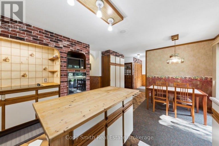 2080 SANDHILL ROAD, Tay, Ontario, L0K2C0