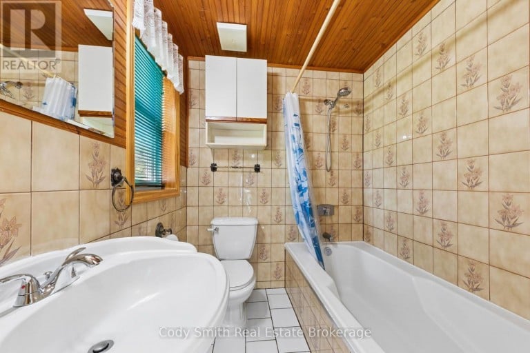 2080 SANDHILL ROAD, Tay, Ontario, L0K2C0