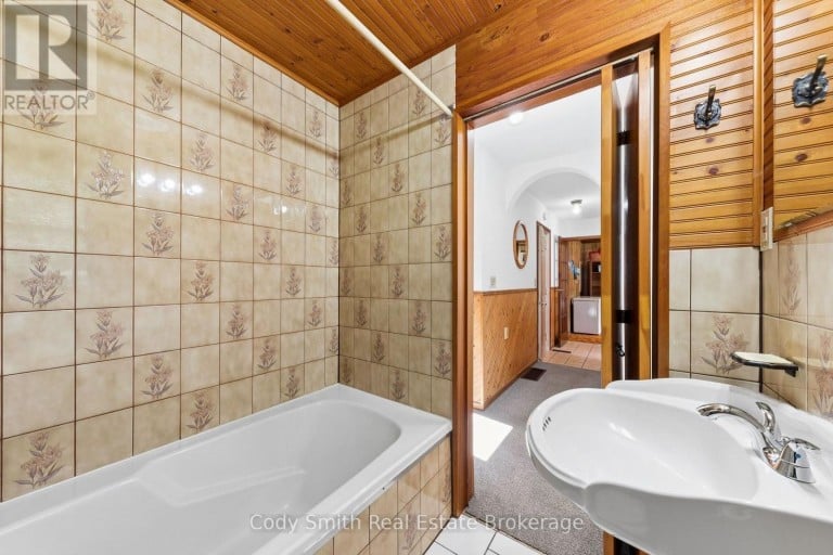2080 SANDHILL ROAD, Tay, Ontario, L0K2C0