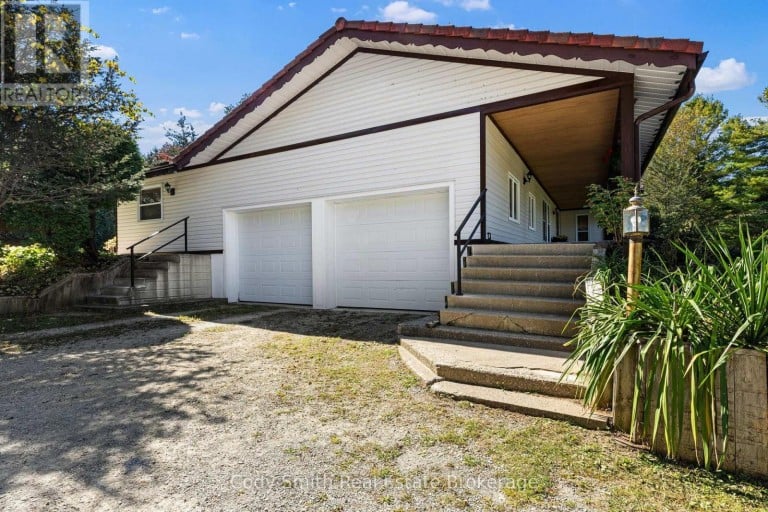 2080 SANDHILL ROAD, Tay, Ontario, L0K2C0