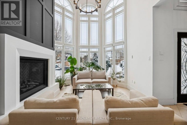 6 DEVONRIDGE CRESCENT, Toronto (Highland Creek), Ontario, M1C5B1