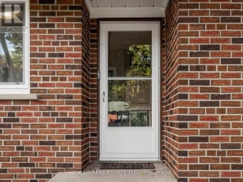 340 BOYER STREET Whitchurch-Stouffville (Stouffville) Ontario photo 2