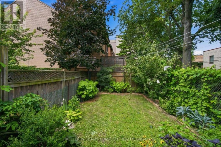 22 SPRING STREET, Hamilton (Corktown), Ontario, L8N2N9