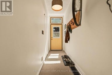 22 SPRING STREET Hamilton (Corktown) Ontario photo 6