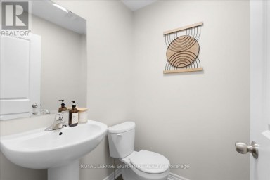 635 LEMAY GROVE Peterborough (Monaghan Ward 2) Ontario photo 17