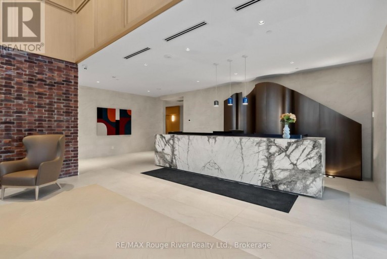 217 - 201 BROCK STREET S, Whitby (Downtown Whitby), Ontario, L1N0P8