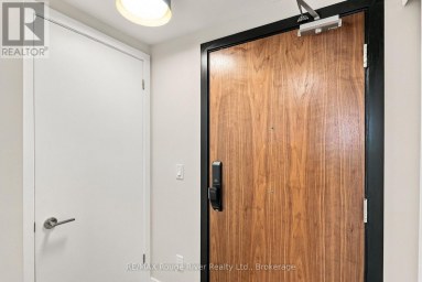 217 - 201 BROCK STREET S Whitby (Downtown Whitby) Ontario photo 3