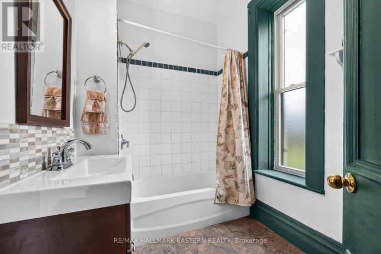 136 COUNTY 4 ROAD, Douro-Dummer, Ontario, K9L1V6
