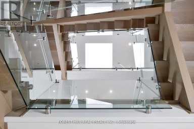 239 CORTLEIGH BOULEVARD Toronto (Lawrence Park South) Ontario photo 22