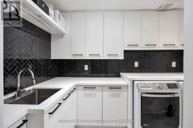 239 CORTLEIGH BOULEVARD Toronto (Lawrence Park South) Ontario photo 32