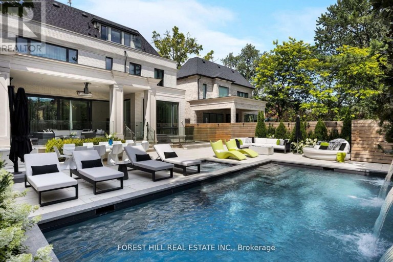 239 CORTLEIGH BOULEVARD, Toronto (Lawrence Park South), Ontario, M5N1P8