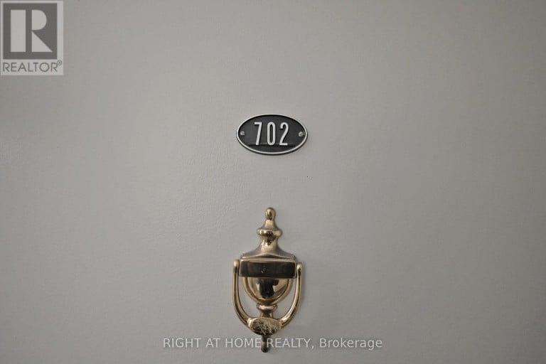 702 - 1338 YORK MILLS ROAD, Toronto (Parkwoods-Donalda), Ontario, M3A3M3