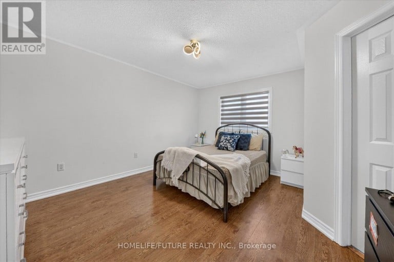 361 STROUDS LANE, Pickering (Highbush), Ontario, L1V7J2