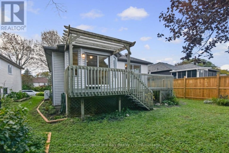 77 FERNBROOK DRIVE, Wasaga Beach, Ontario, L9Z1G5