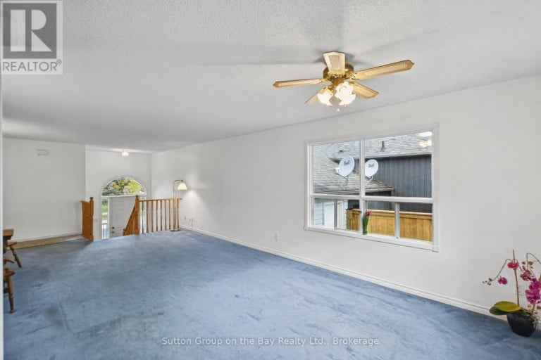 77 FERNBROOK DRIVE, Wasaga Beach, Ontario, L9Z1G5