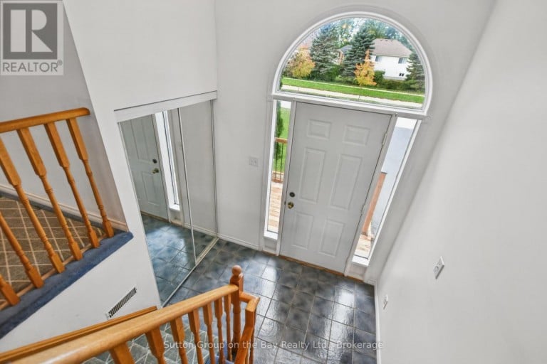 77 FERNBROOK DRIVE, Wasaga Beach, Ontario, L9Z1G5