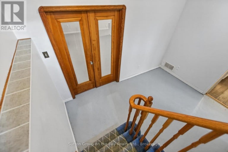 77 FERNBROOK DRIVE, Wasaga Beach, Ontario, L9Z1G5