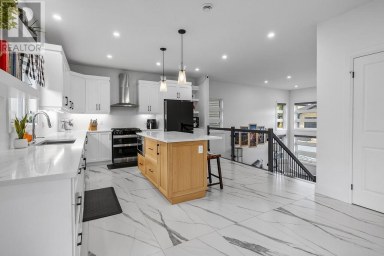 53 Hazelton Greater Sudbury Ontario photo 3