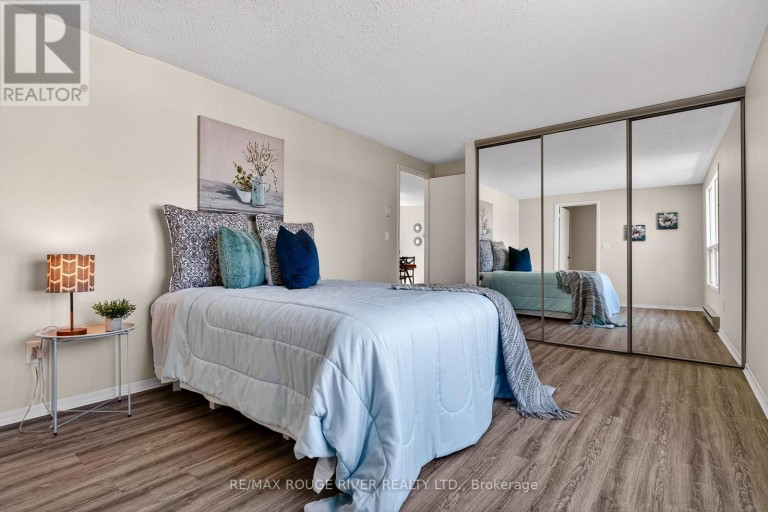 22 EASTBANK ROAD, Clarington (Newcastle), Ontario, L1B1A4