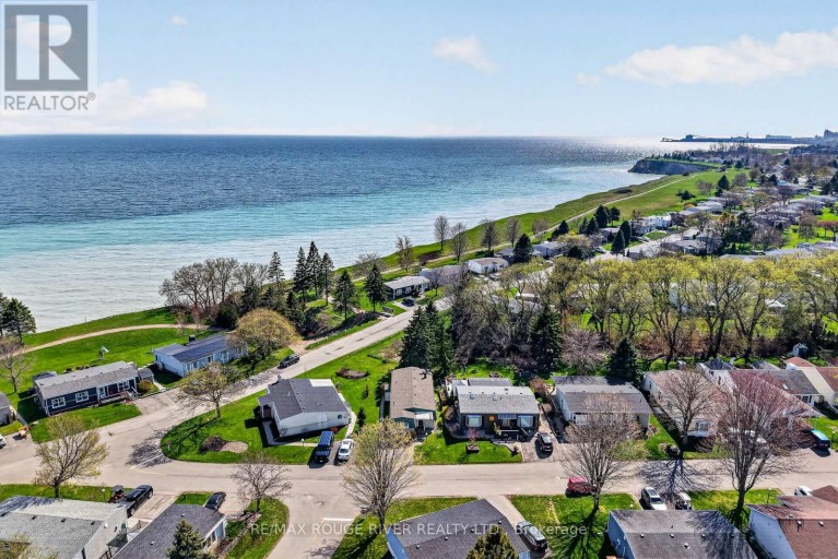 22 EASTBANK ROAD, Clarington (Newcastle), Ontario, L1B1A4