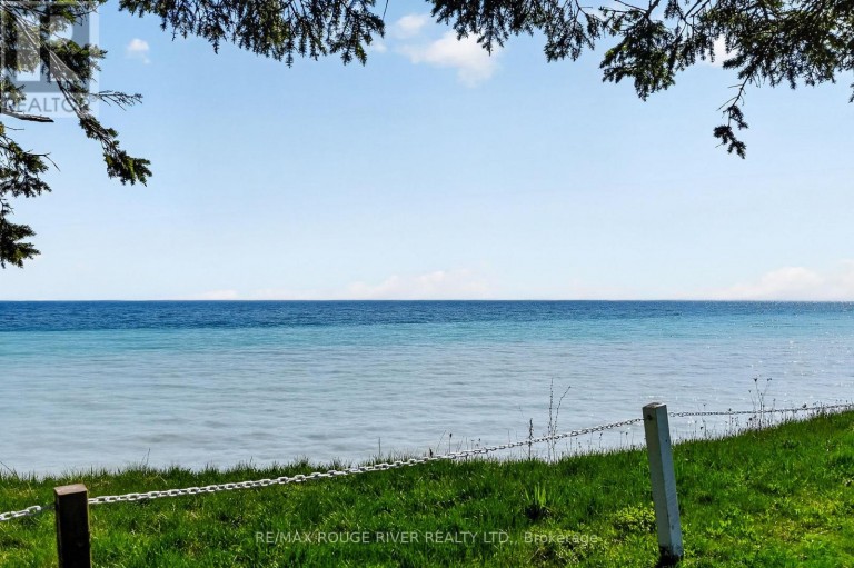 22 EASTBANK ROAD, Clarington (Newcastle), Ontario, L1B1A4