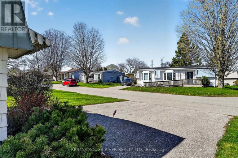 22 EASTBANK ROAD, Clarington (Newcastle), Ontario, L1B1A4