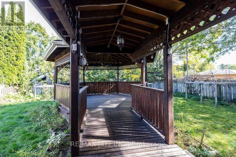 930 WHITE ASH DRIVE, Whitby (Williamsburg), Ontario, L1N7S8