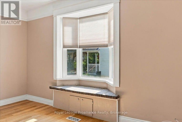 90 CHATHAM STREET, Belleville (Belleville Ward), Ontario, K8N3S6