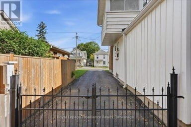 90 CHATHAM STREET Belleville (Belleville Ward) Ontario photo 39
