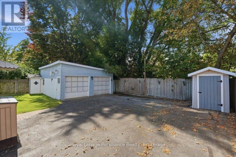 90 CHATHAM STREET, Belleville (Belleville Ward), Ontario, K8N3S6