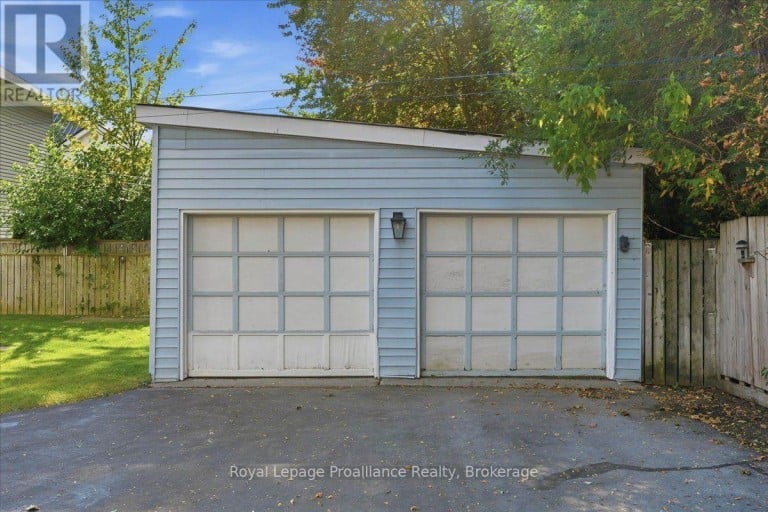90 CHATHAM STREET, Belleville (Belleville Ward), Ontario, K8N3S6