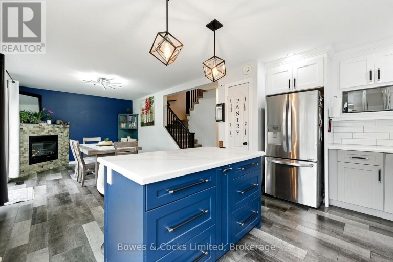 210 FARRIER CRESCENT, Peterborough (Northcrest Ward 5), Ontario, K9L0A6